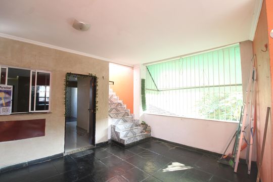 Garagem de casa para alugar com 2 quartos, 120m² em Tanque, Rio de Janeiro