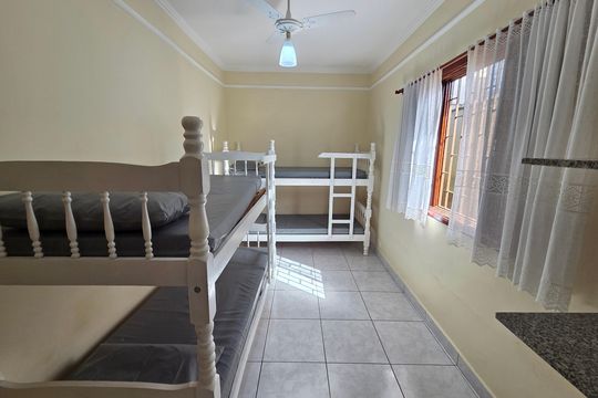 Casa para alugar com 3 quartos, 110m² em Vila Caiçara, Praia Grande