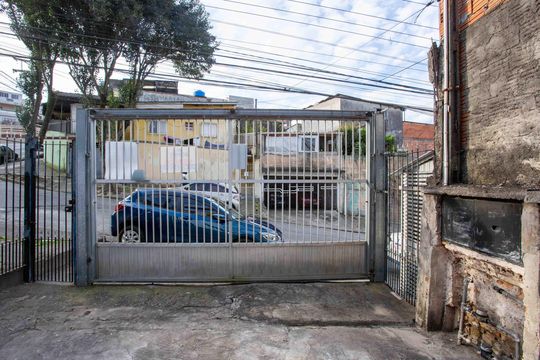 Garagem de casa à venda com 6 quartos, 120m² em Campanário, Diadema