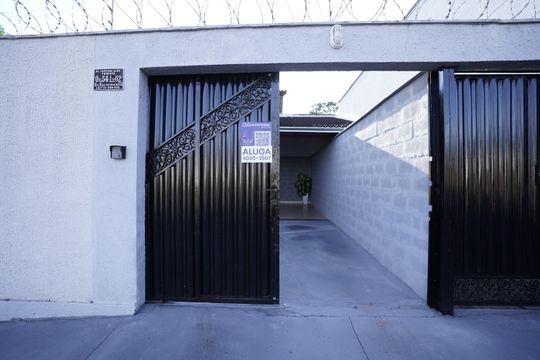 Casa à venda com 3 quartos, 280m² em Setor Faicalville, Goiânia