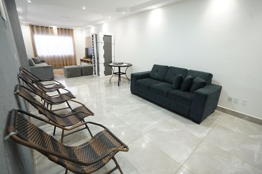 Casa à venda com 3 quartos, 280m² em Setor Faicalville, Goiânia