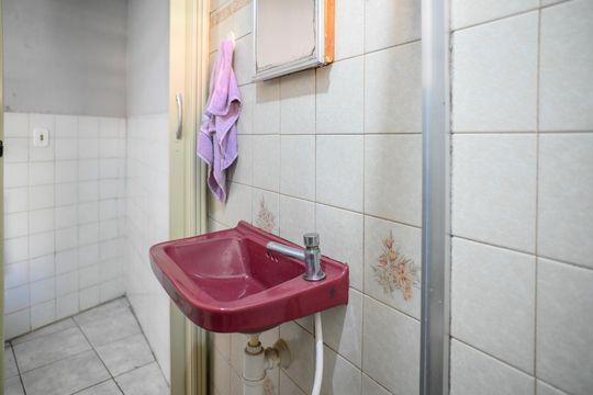 Banheiro de kitnet/studio à venda com 1 quarto, 40m² em Vila Santo Estefano, São Paulo