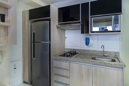 Cozinha de apartamento à venda com 1 quarto, 41m² em Jardim Goiás, Goiânia