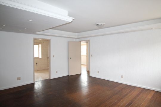 Sala  de apartamento para alugar com 2 quartos, 96m² em Petrópolis, Porto Alegre