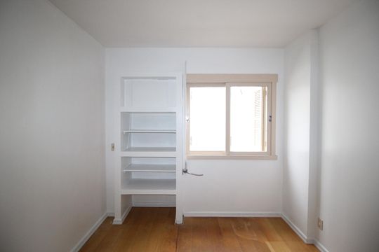 Quarto 1 de apartamento para alugar com 2 quartos, 96m² em Petrópolis, Porto Alegre