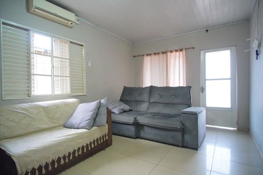 Sala de casa à venda com 3 quartos, 100m² em Rio dos Sinos, São Leopoldo