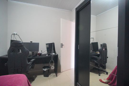 Quarto 1 de casa à venda com 3 quartos, 100m² em Rio dos Sinos, São Leopoldo