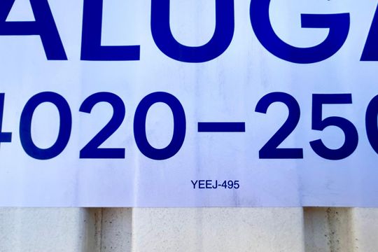 Código da placa YEEJ-495 de casa para alugar com 2 quartos, 75m² em Parque Jandaia, Guarulhos