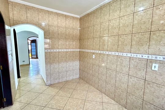 Cozinha de casa para alugar com 2 quartos, 75m² em Parque Jandaia, Guarulhos