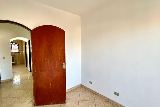 Quarto 1 de casa para alugar com 2 quartos, 75m² em Parque Jandaia, Guarulhos