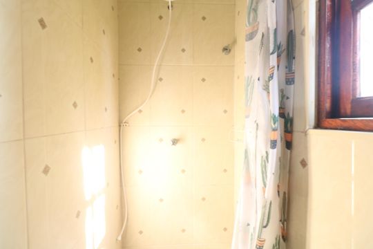Banheiro de kitnet/studio para alugar com 1 quarto, 15m² em Jardim Sao Caetano, São Caetano do Sul
