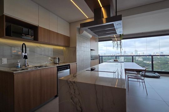 Apartamento à venda com 3 quartos, 142m² em Pinheiros, São Paulo