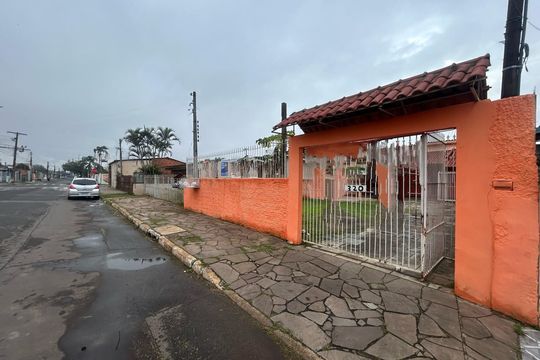 Fachada de casa para alugar com 3 quartos, 100m² em Mathias Velho, Canoas
