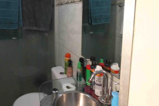 Banheiro de apartamento à venda com 2 quartos, 45m² em Fazenda da Juta, São Paulo