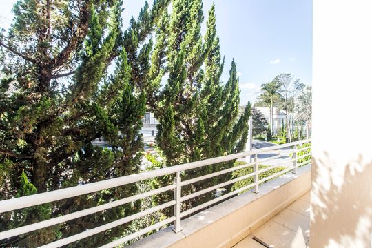 Varanda de casa de condomínio à venda com 4 quartos, 570m² em Alphaville Residencial Dois, Barueri