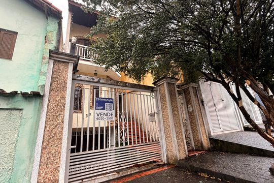 Fachada de casa à venda com 4 quartos, 256m² em Jardim Nossa Senhora do Carmo, São Paulo