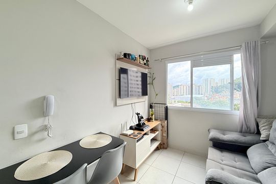 Sala de apartamento à venda com 1 quarto, 27m² em Jardim Mirante, São Paulo