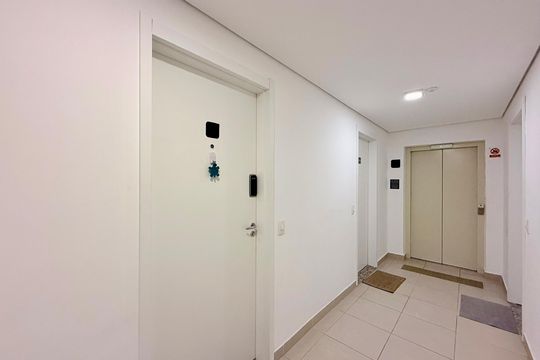Hall Apartamento  de apartamento à venda com 1 quarto, 27m² em Jardim Mirante, São Paulo