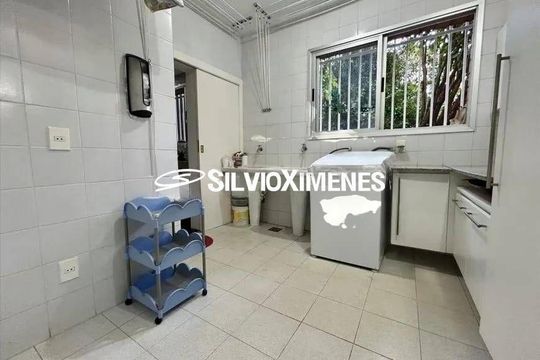 Apartamento à venda com 4 quartos, 280m² em Santa Lúcia, Belo Horizonte