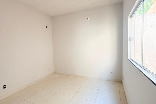 Quarto 1 de casa à venda com 2 quartos, 83m² em Moinho dos Ventos, Goiânia