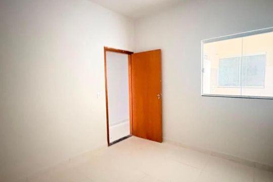 Quarto 3 de casa à venda com 2 quartos, 83m² em Moinho dos Ventos, Goiânia