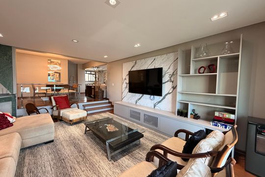 Sala de apartamento para alugar com 4 quartos, 280m² em Centro, Jundiaí