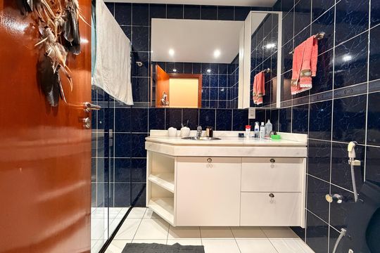 Banheiro da Suíte 1 de apartamento para alugar com 4 quartos, 280m² em Centro, Jundiaí