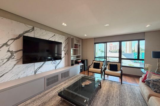 Sala de apartamento para alugar com 4 quartos, 280m² em Centro, Jundiaí