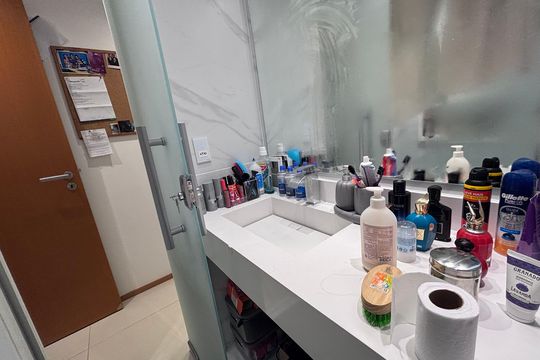 Banheiro do Quarto 1 de apartamento à venda com 3 quartos, 83m² em Recreio dos Bandeirantes, Rio de Janeiro
