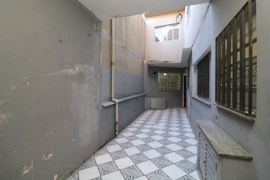 Corredor de casa para alugar com 5 quartos, 320m² em Vila Bela, São Paulo