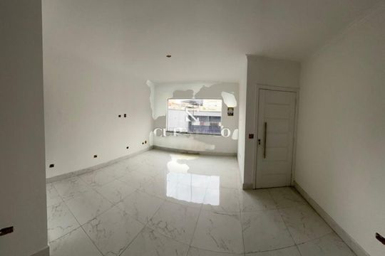 Casa à venda com 3 quartos, 120m² em Vila Canero, São Paulo