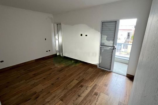 Casa à venda com 3 quartos, 120m² em Vila Canero, São Paulo