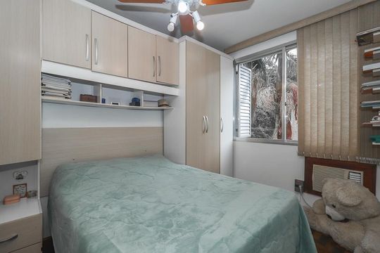 Quarto 2 de apartamento à venda com 2 quartos, 65m² em Passo D’areia, Porto Alegre