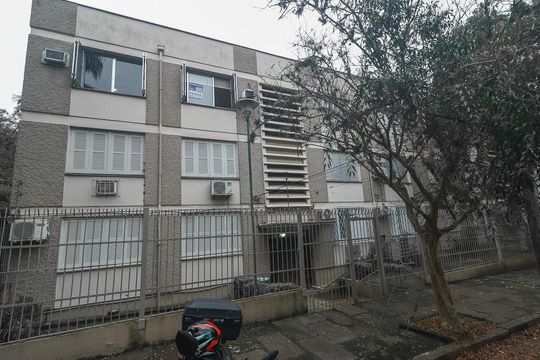 Fachada de apartamento à venda com 2 quartos, 65m² em Passo D’areia, Porto Alegre