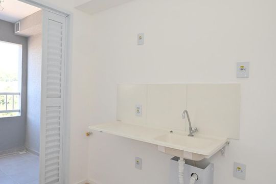 Cozinha de apartamento para alugar com 2 quartos, 29m² em Vila Sonia, São Paulo