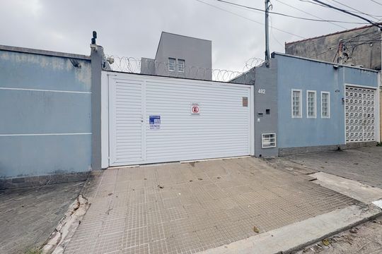 Fachada de casa à venda com 5 quartos, 420m² em Vila São José, São Paulo
