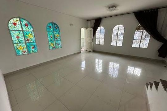 Casa à venda com 3 quartos, 207m² em Vila Rosalia, Guarulhos