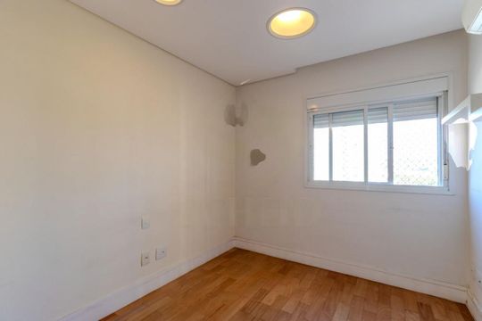 Apartamento à venda com 3 quartos, 108m² em Vila Alexandria, São Paulo