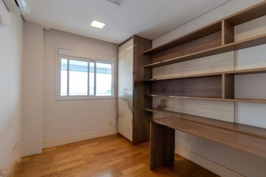 Apartamento à venda com 3 quartos, 108m² em Vila Alexandria, São Paulo