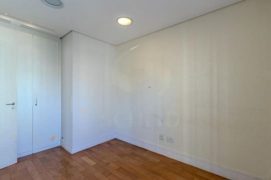 Apartamento à venda com 3 quartos, 108m² em Vila Alexandria, São Paulo