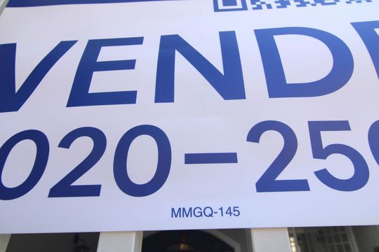 Placa de casa à venda com 4 quartos, 130m² em Campo Grande, São Paulo