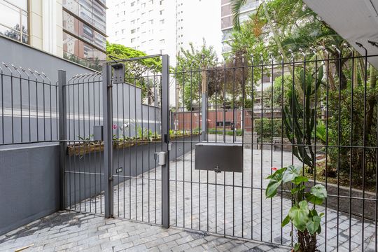 Fachada de apartamento para alugar com 3 quartos, 102m² em Vila Nova Conceição, São Paulo