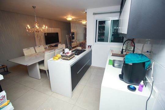 Cozinha de apartamento à venda com 2 quartos, 162m² em Vila Valparaíso, Santo André