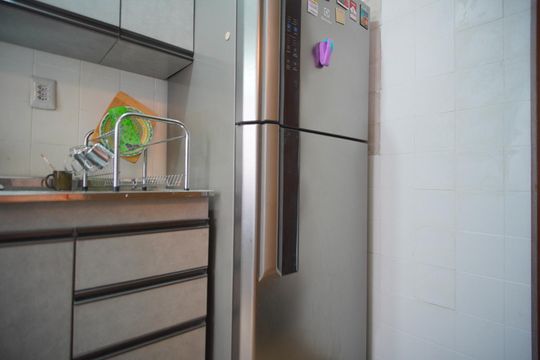 Cozinha de apartamento à venda com 1 quarto, 40m² em Petrópolis, Porto Alegre