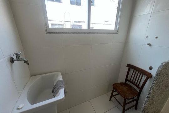 Área de Serviço de apartamento para alugar com 2 quartos, 75m² em Jardim Gramacho, Duque de Caxias