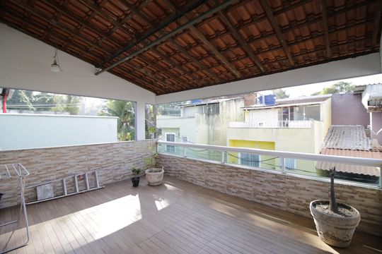 Terraço de casa à venda com 3 quartos, 270m² em Jacarepaguá, Rio de Janeiro