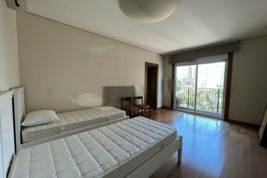 Apartamento à venda com 3 quartos, 754m² em Jardim Panorama, São Paulo