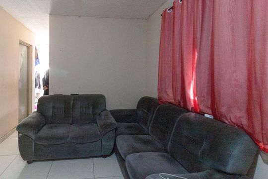 Sala de apartamento para alugar com 2 quartos, 55m² em Parque Cecap, Guarulhos