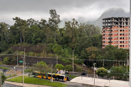 Varanda de apartamento para alugar com 2 quartos, 69m² em Barra Olímpica, Rio de Janeiro