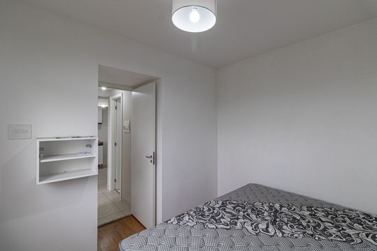 Quarto 1 de apartamento para alugar com 2 quartos, 32m² em Vila Carmosina, São Paulo